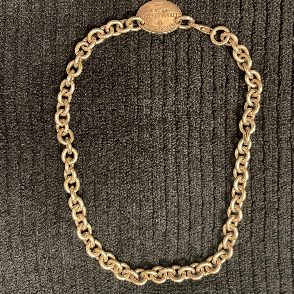 Tiffany & Co Return to Tiffany oval tag necklace